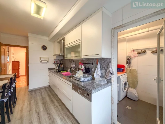 Apartamento T2 para Venda em Ajuda Foto 12