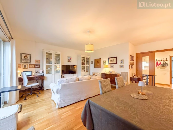 Apartamento T2 para Venda em Ajuda Foto 5