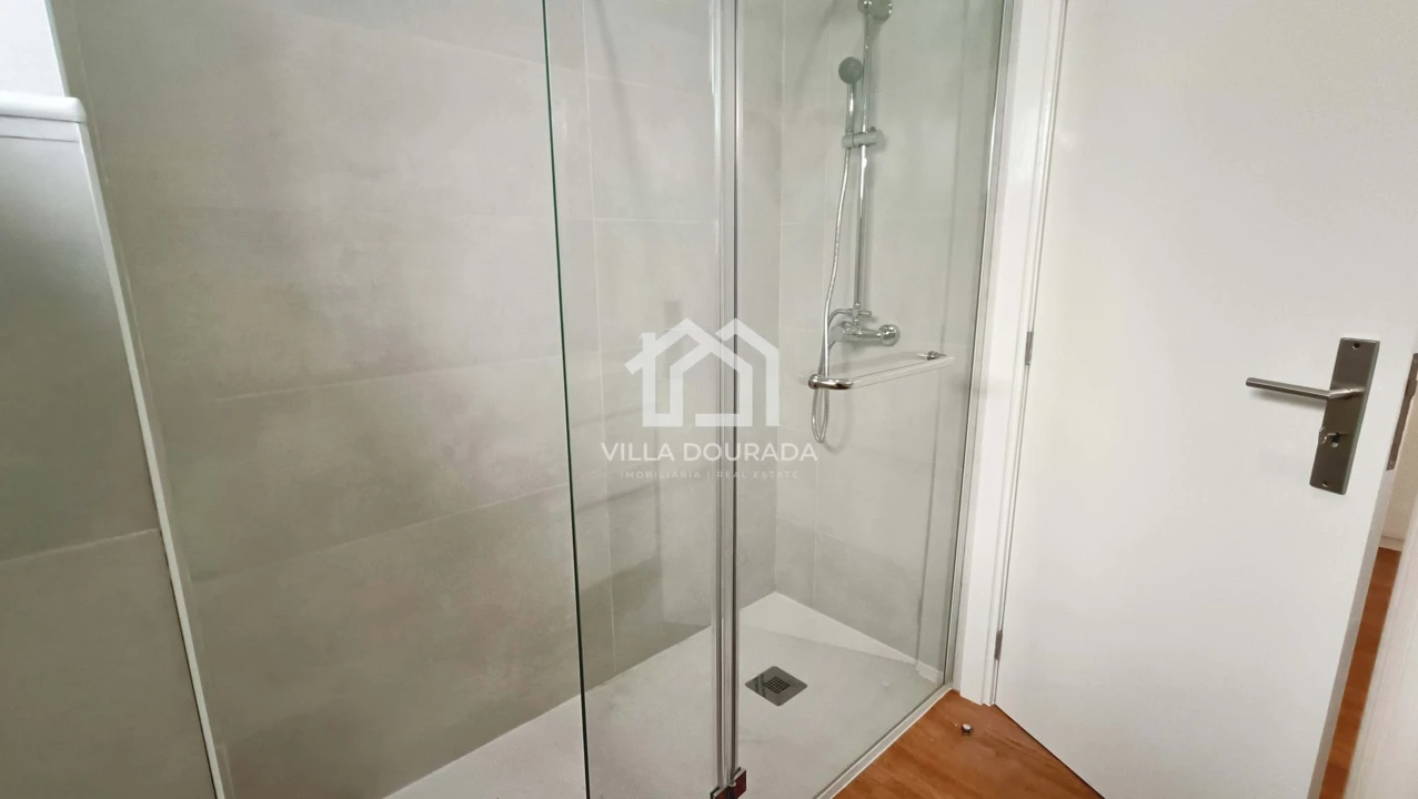 Apartamento T3 para Venda em Aguas Santas Foto 28