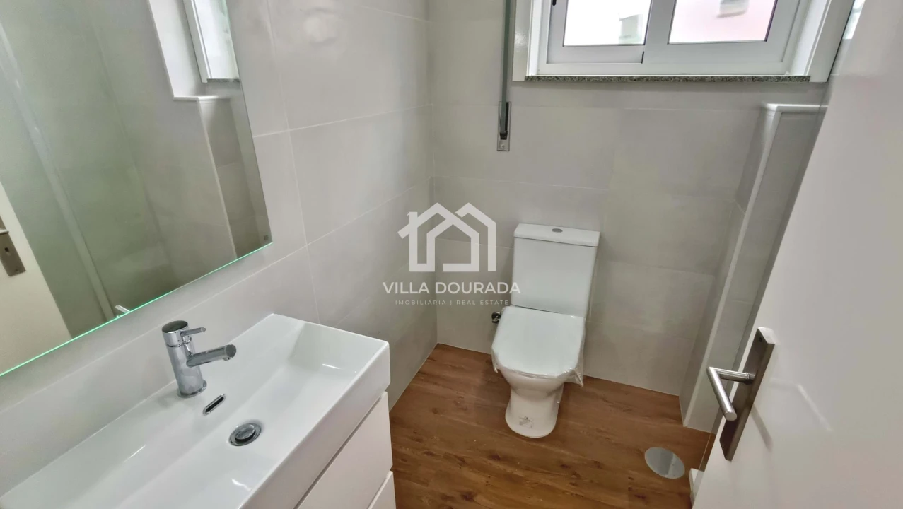 Apartamento T3 para Venda em Aguas Santas Foto 27