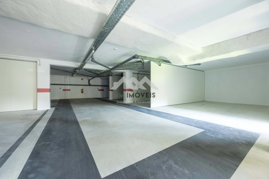 Apartamento T2 para Venda em Argoncilhe Foto 15