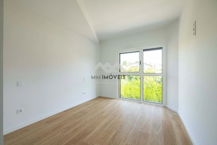 Apartamento T2 para Venda em Argoncilhe Foto 11