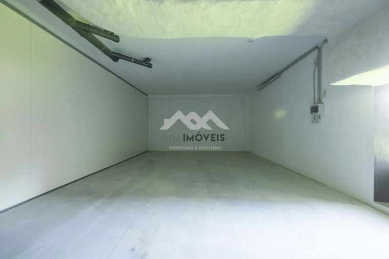 Apartamento T2 para Venda em Argoncilhe Foto 20