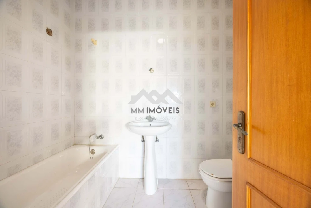 Apartamento T2 para Venda em Santa Marinha e São Pedro da Afurada Foto 33