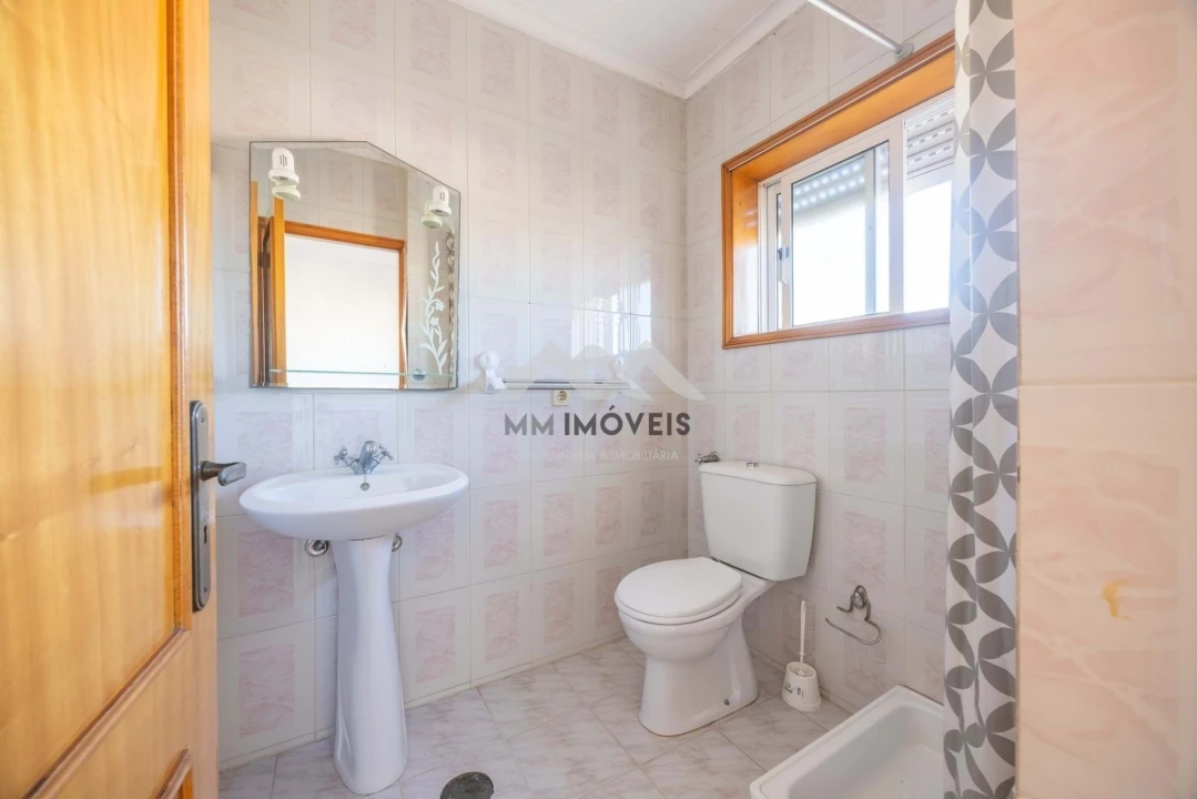 Apartamento T2 para Venda em Santa Marinha e São Pedro da Afurada Foto 15