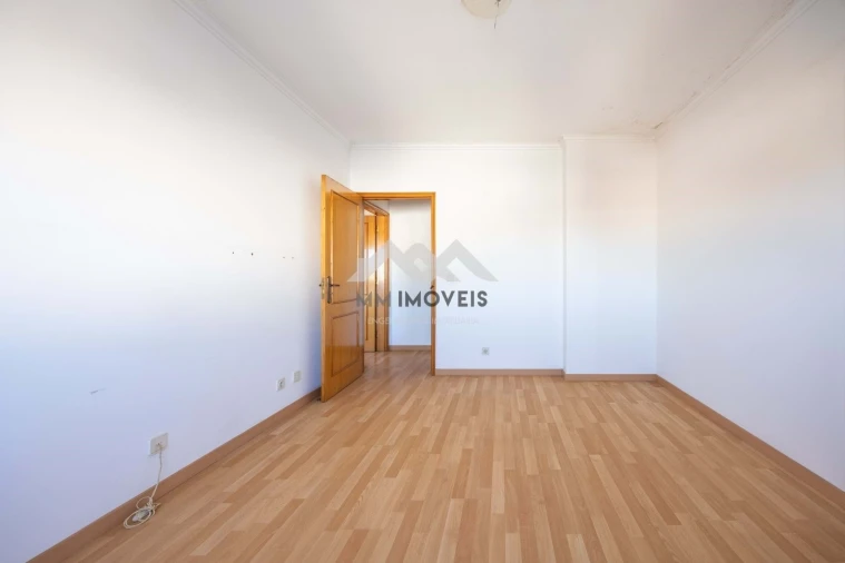 Apartamento T2 para Venda em Santa Marinha e São Pedro da Afurada Foto 8