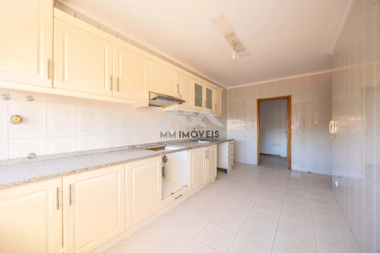 Apartamento T2 para Venda em Santa Marinha e São Pedro da Afurada Foto 13