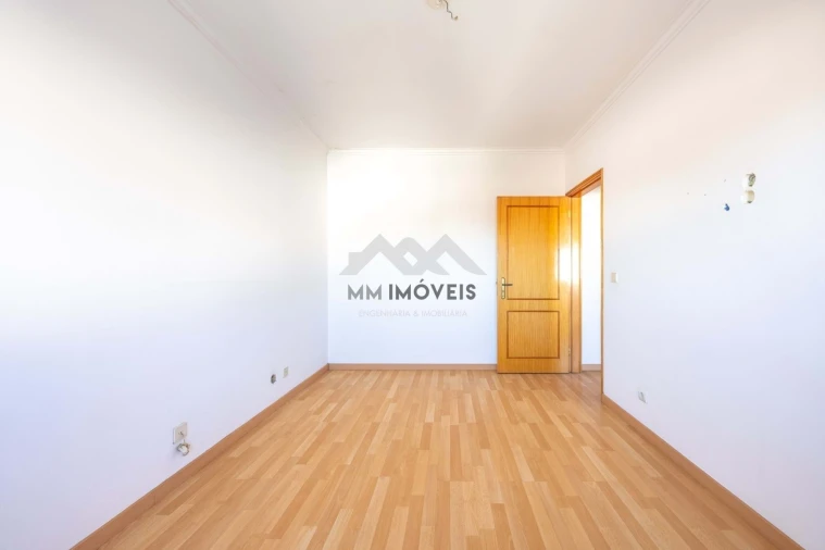 Apartamento T2 para Venda em Santa Marinha e São Pedro da Afurada Foto 25