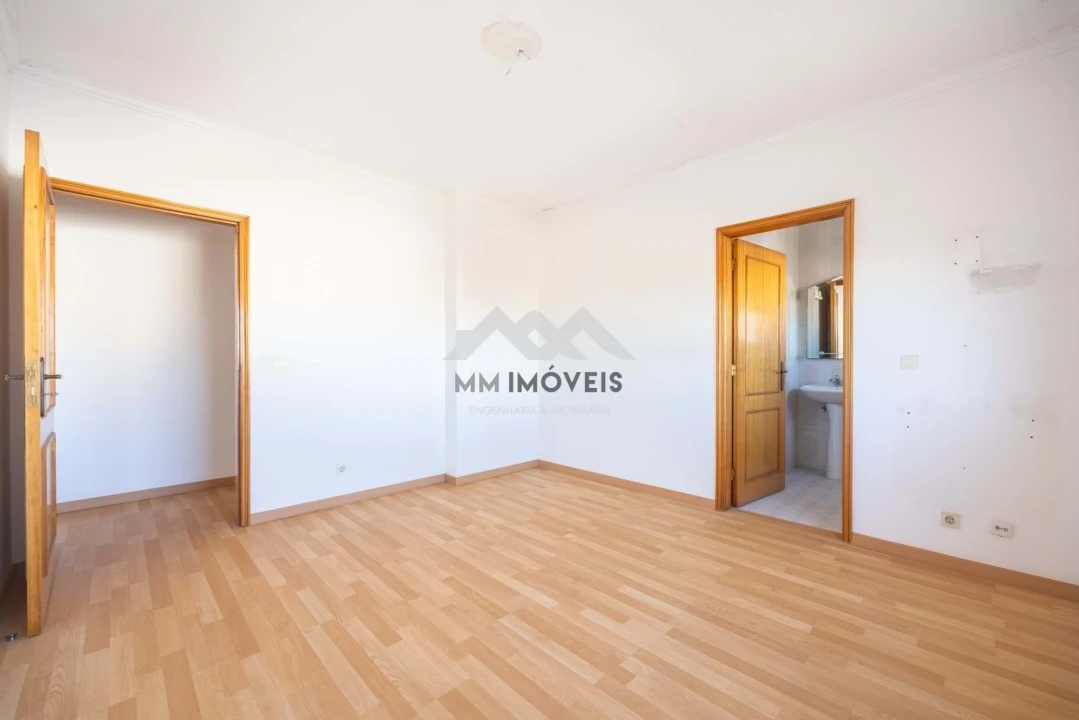 Apartamento T2 para Venda em Santa Marinha e São Pedro da Afurada Foto 18