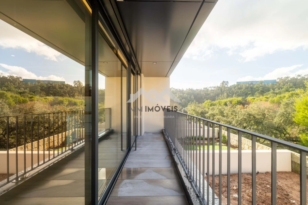 Moradia T3 para Venda em Fânzeres e São Pedro da Cova Foto 25