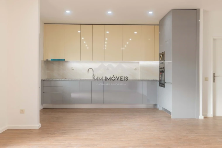 Apartamento T3 para Venda em Aguas Santas Foto 30