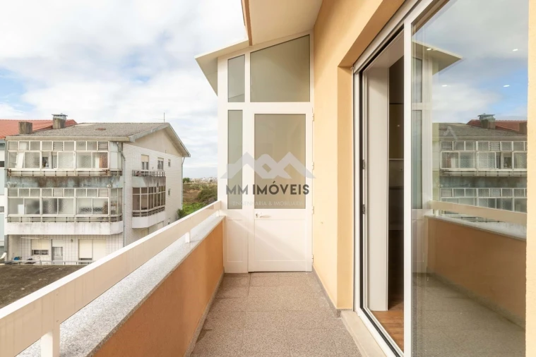 Apartamento T3 para Venda em Aguas Santas Foto 35