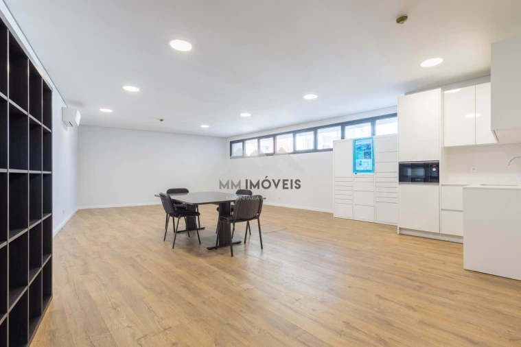 Apartamento T4 para Venda em Paranhos Foto 47