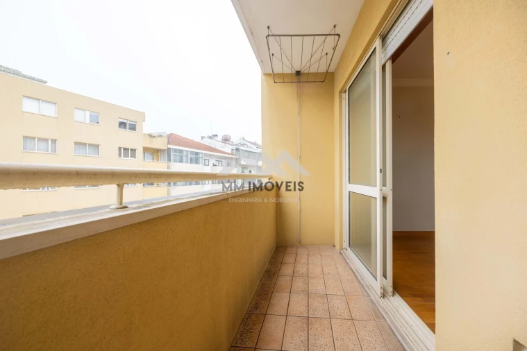 Apartamento T3 para Venda em Cedofeita, Santo Ildefonso, Sé, Miragaia, São Nicolau e Vitória Foto 28