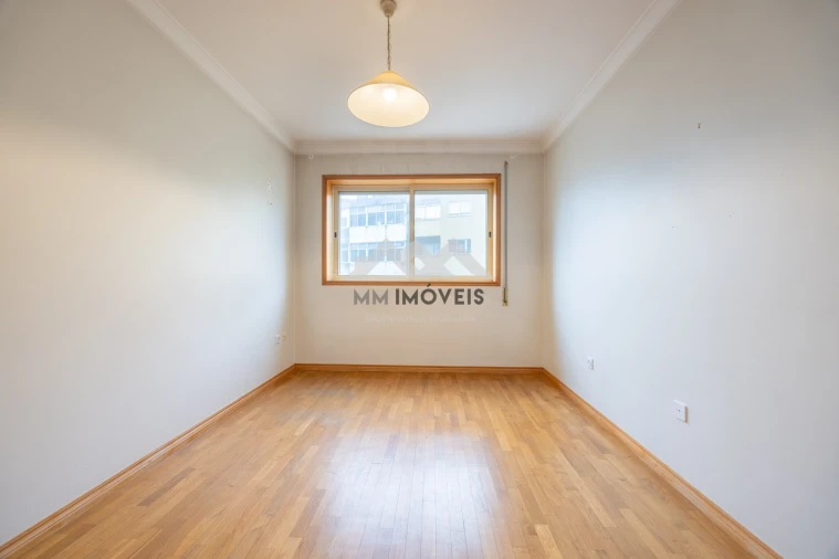 Apartamento T3 para Venda em Cedofeita, Santo Ildefonso, Sé, Miragaia, São Nicolau e Vitória Foto 14