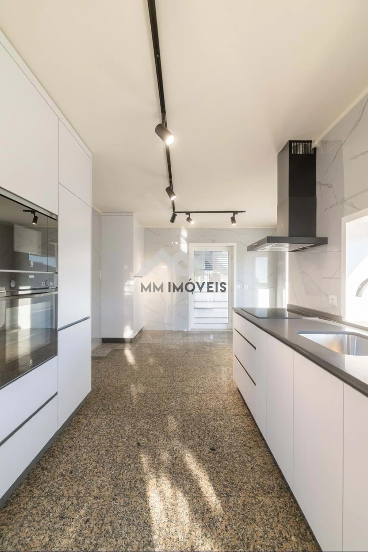 Moradia T4 para Venda em Matosinhos e Leça da Palmeira Foto 91