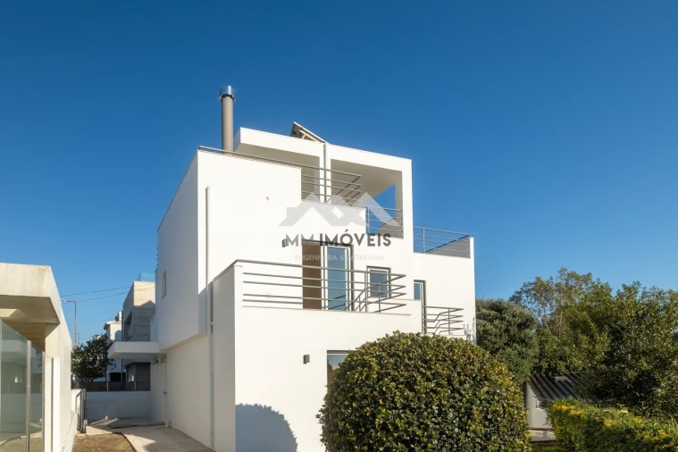 Moradia T4 para Venda em Matosinhos e Leça da Palmeira Foto 101