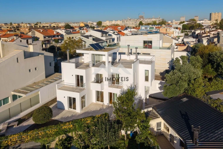 Moradia T4 para Venda em Matosinhos e Leça da Palmeira Foto 27