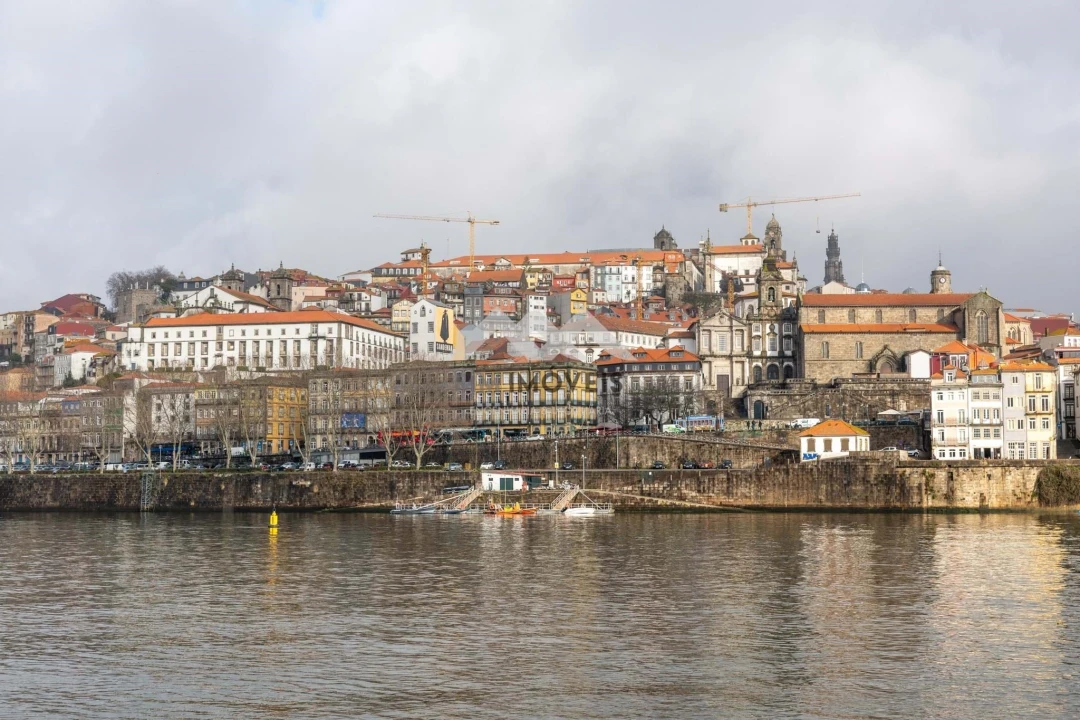 Apartamento T4 para Venda em Santa Marinha Foto 47