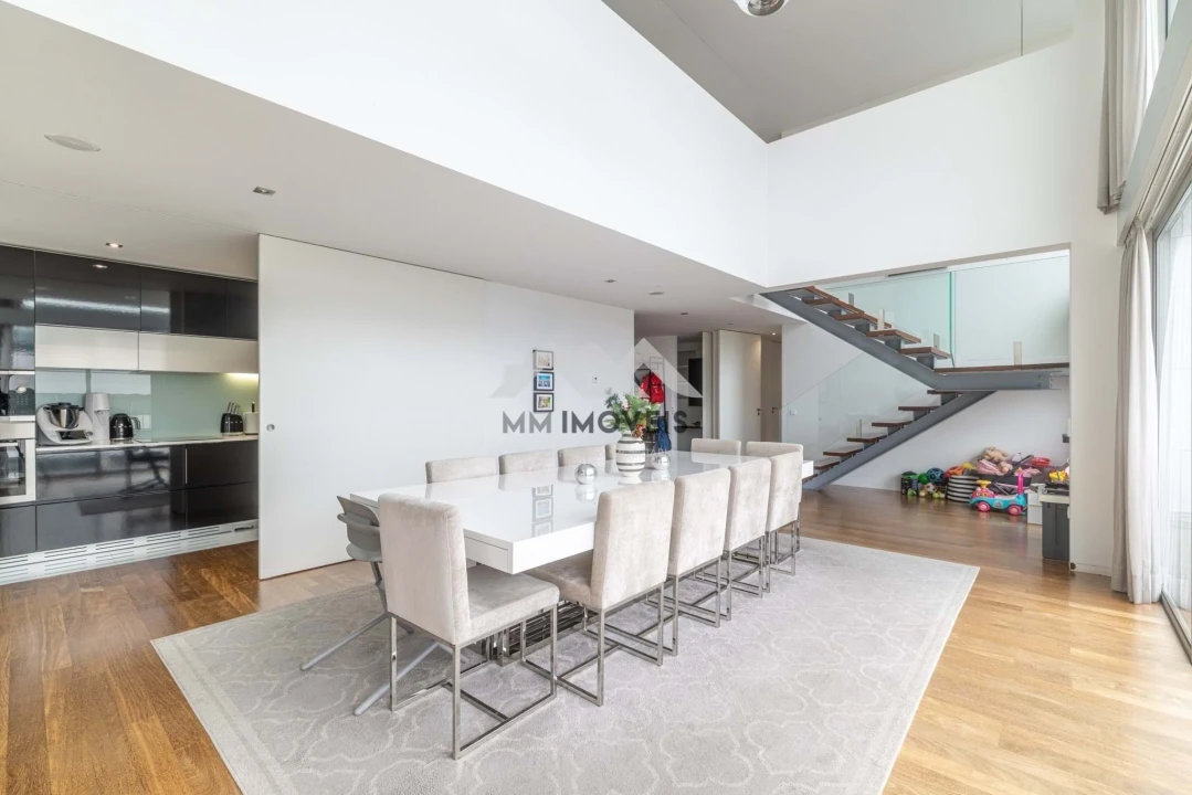 Apartamento T4 para Venda em Santa Marinha Foto 4