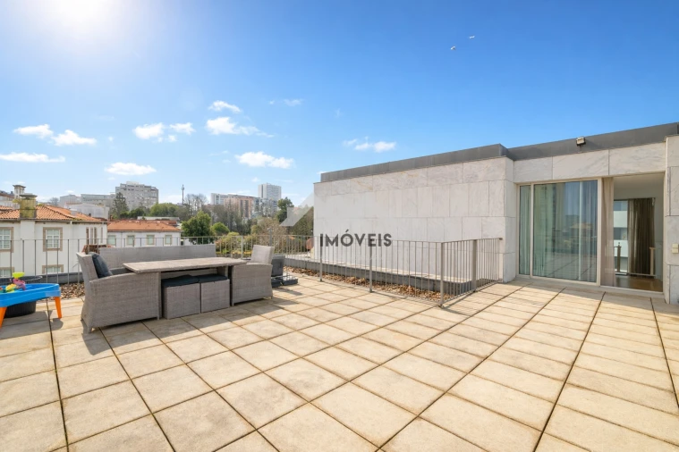 Apartamento T4 para Venda em Santa Marinha Foto 26