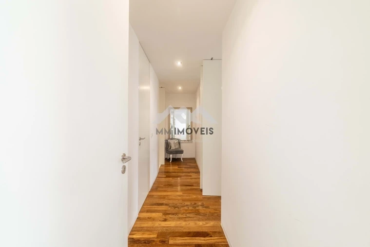 Apartamento T4 para Venda em Santa Marinha Foto 56