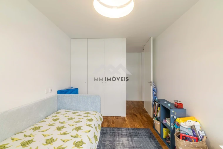 Apartamento T4 para Venda em Santa Marinha Foto 29