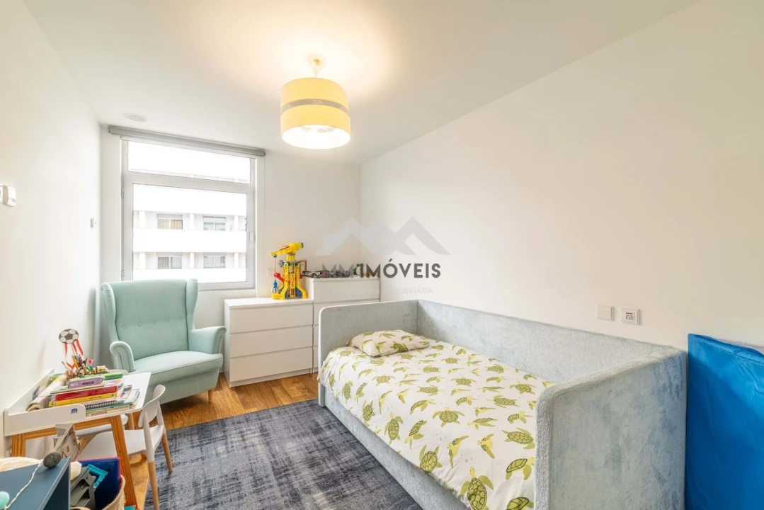 Apartamento T4 para Venda em Santa Marinha Foto 30