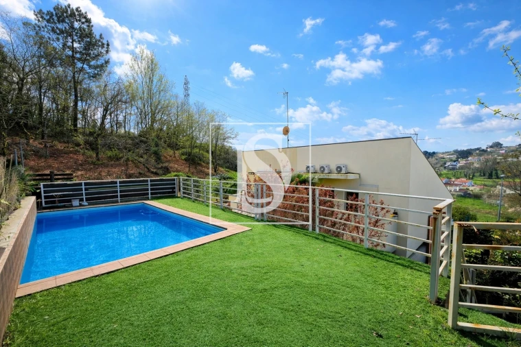 Moradia T3 para Venda em Aldão Foto 12