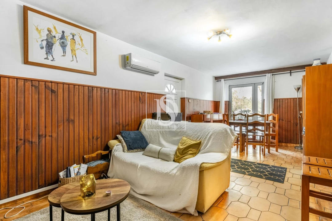 Moradia T4 para Venda em Alvarães Foto 8