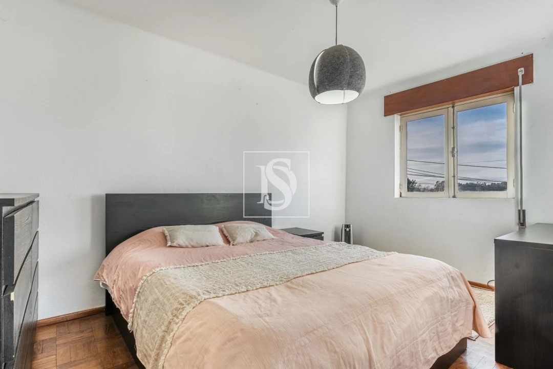 Moradia T4 para Venda em Alvarães Foto 14