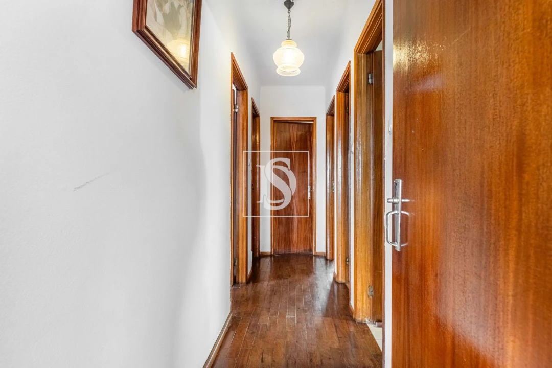 Moradia T4 para Venda em Alvarães Foto 13