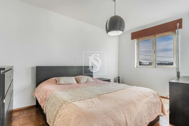 Moradia T4 para Venda em Alvarães Foto 14