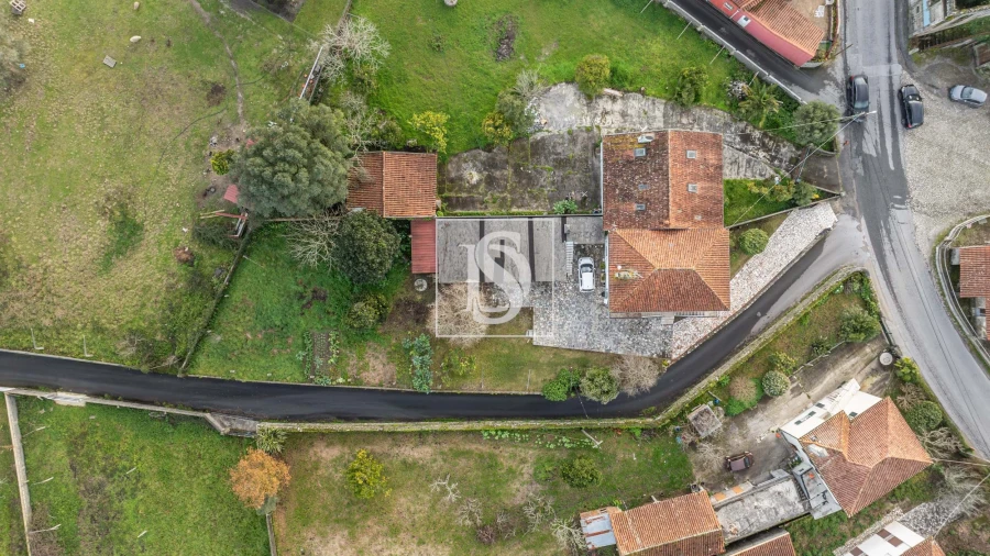 Moradia T4 para Venda em Alvarães Foto 21