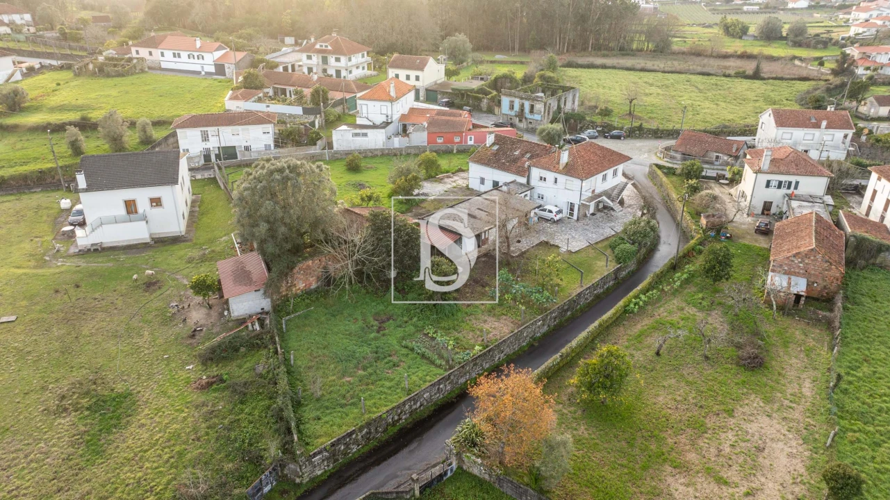 Moradia T4 para Venda em Alvarães Foto 23