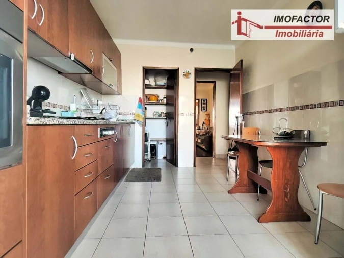 Apartamento T3 para Venda em Castelo Branco Foto 9