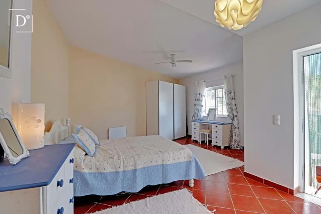 Moradia T5 para Venda em Albufeira e Olhos de Água Foto 18