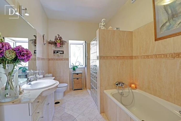 Moradia T5 para Venda em Albufeira e Olhos de Água Foto 15