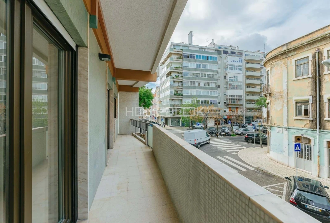 Apartamento T2 para Arrendamento em Avenidas Novas Foto 24