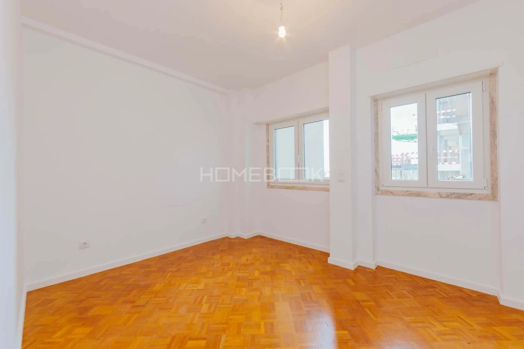 Apartamento T2 para Arrendamento em Avenidas Novas Foto 20