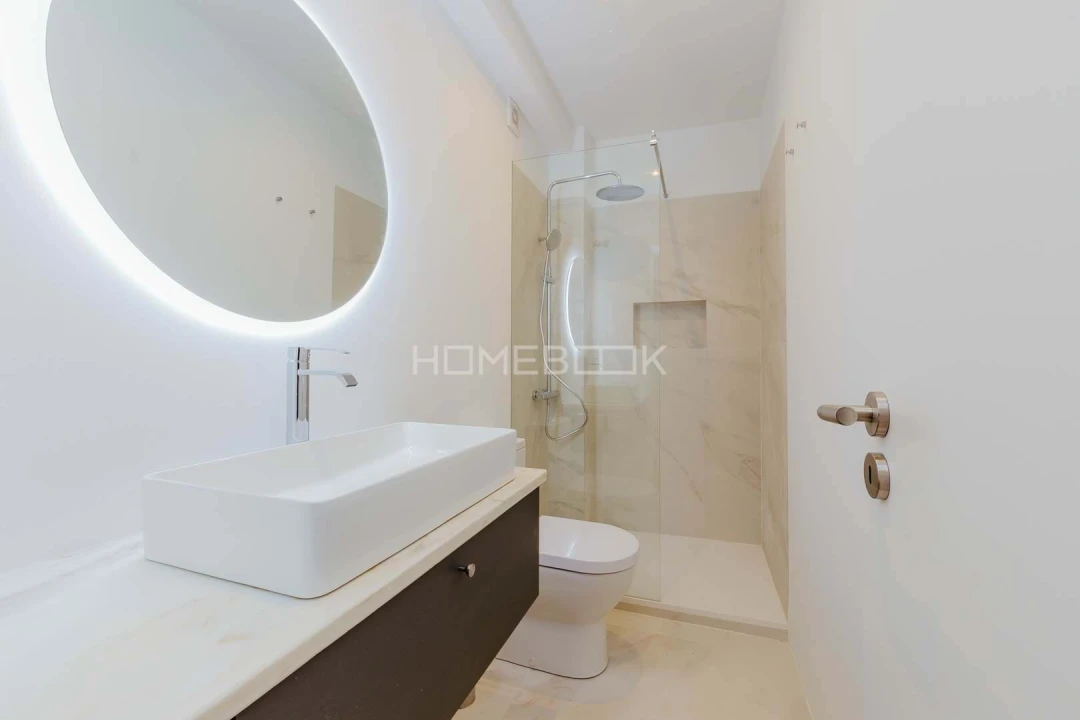 Apartamento T2 para Arrendamento em Avenidas Novas Foto 18