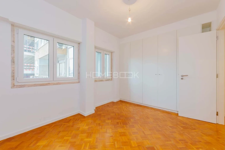 Apartamento T2 para Arrendamento em Avenidas Novas Foto 22