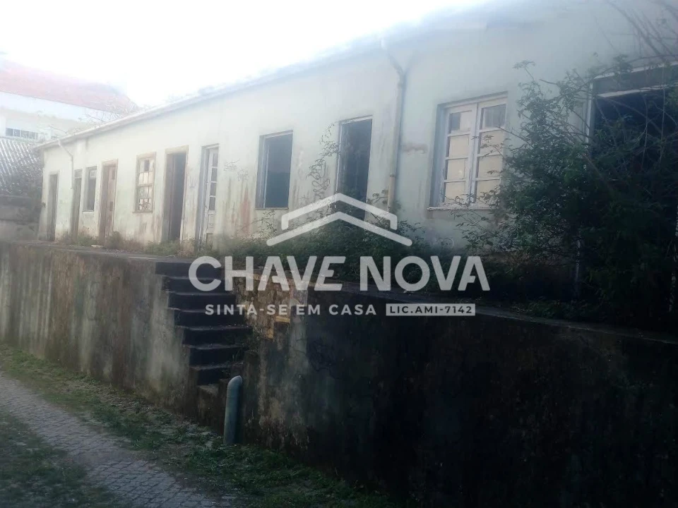 Terreno P/ Prédio para Venda em Arcozelo Foto 6