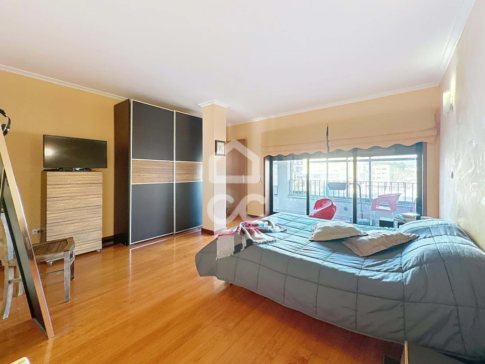 Apartamento T3 para Venda em Santa Maria Maior Foto 9