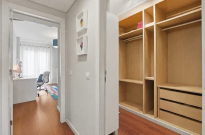 Apartamento T4 para Venda em Parque das Nações
