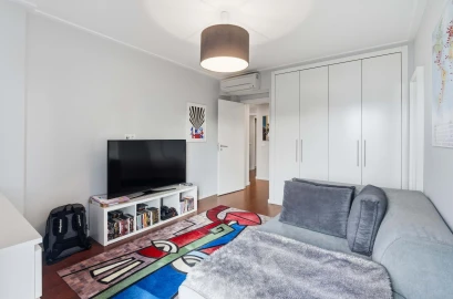 Apartamento T4 para Venda em Parque das Nações