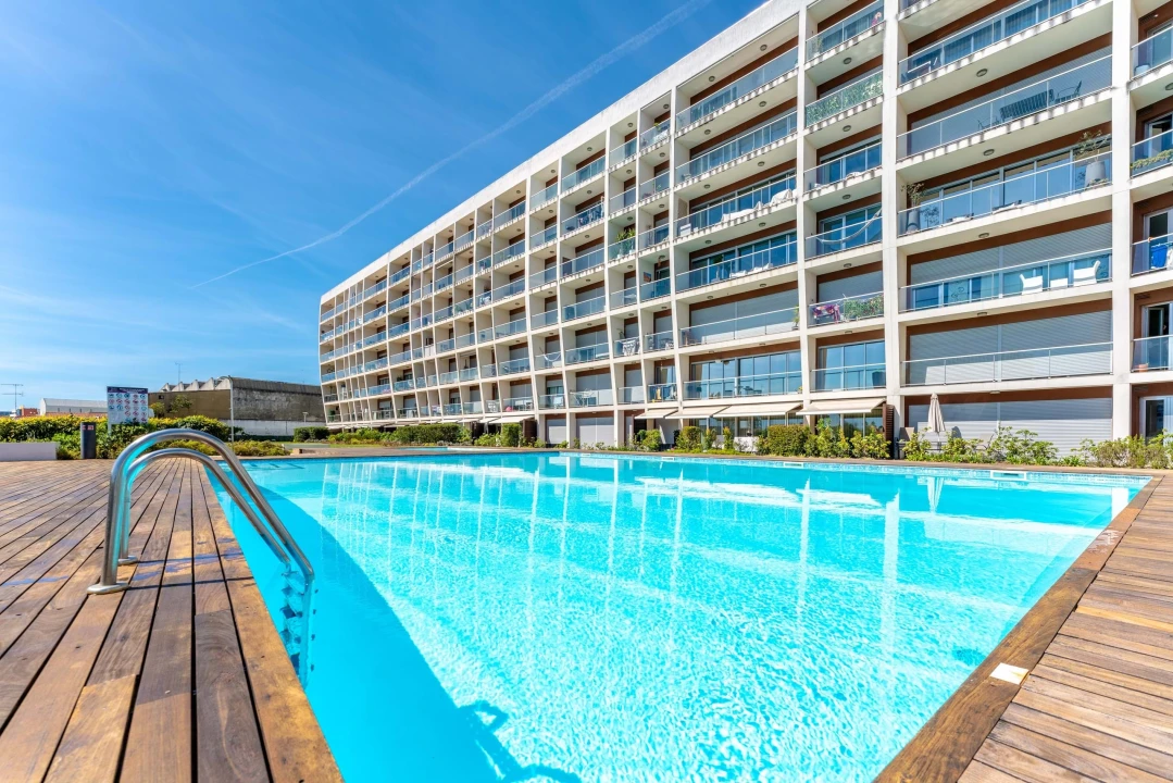 Apartamento T4 para Venda em Parque das Nações Foto 1