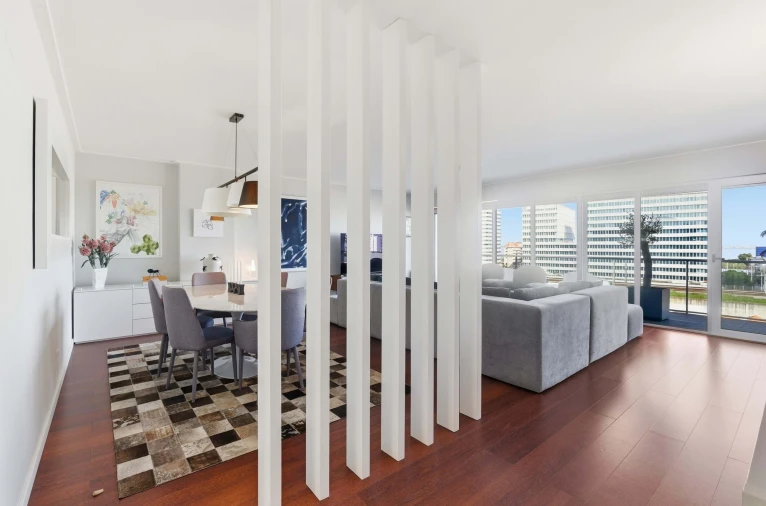 Apartamento T4 para Venda em Parque das Nações Foto 5