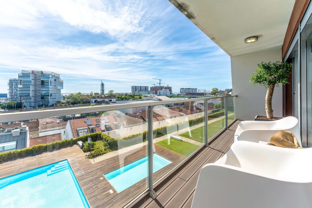 Apartamento T4 para Venda em Parque das Nações Foto 9