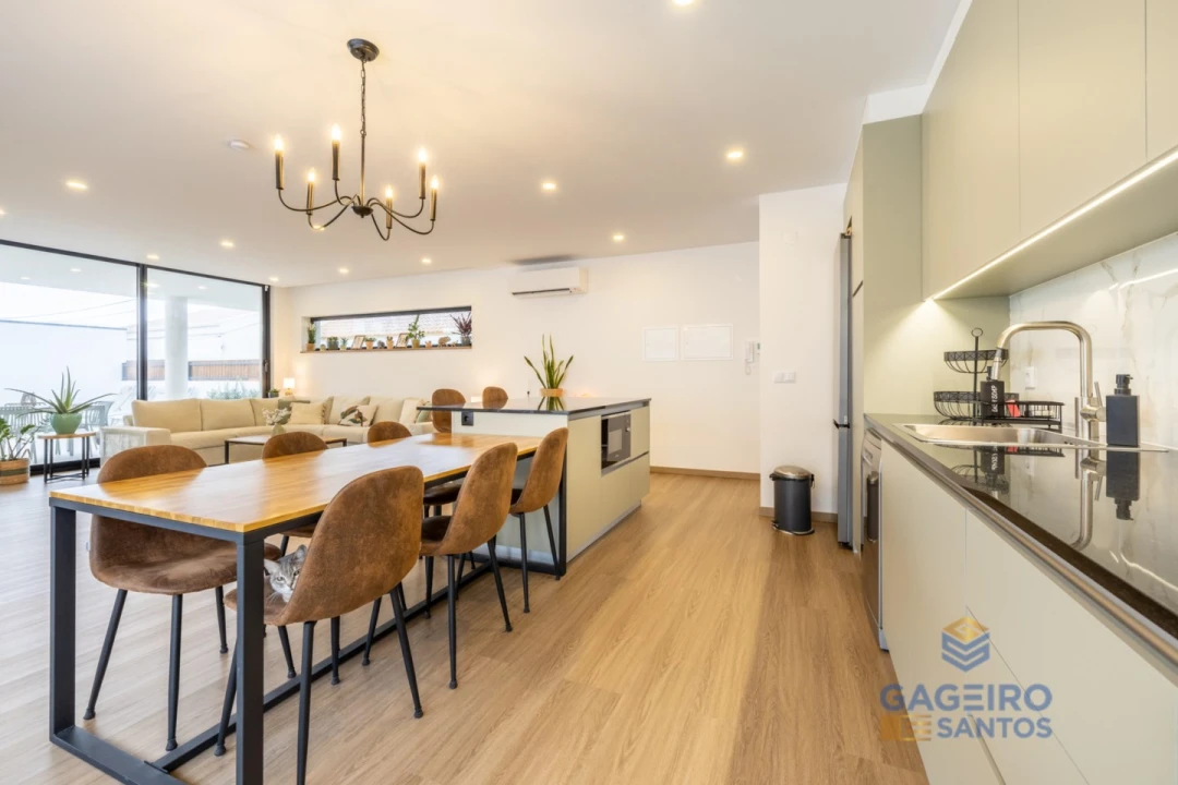 Moradia T3 para Venda em Alfeizerão Foto 14